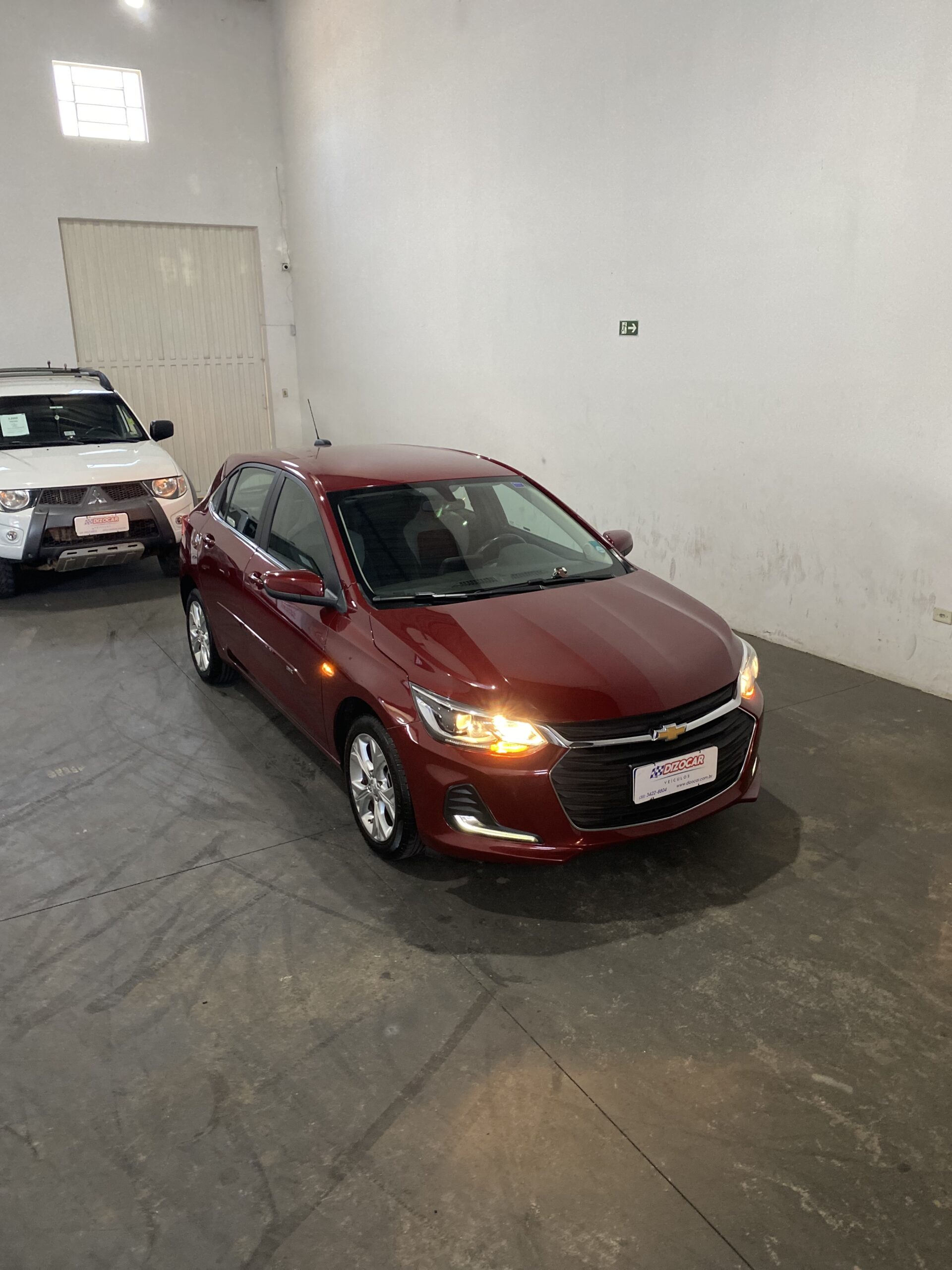 ONIX HATCH PREM. 1.0 12V TB Flex 5p Aut. 2021 Só 31 Mkm