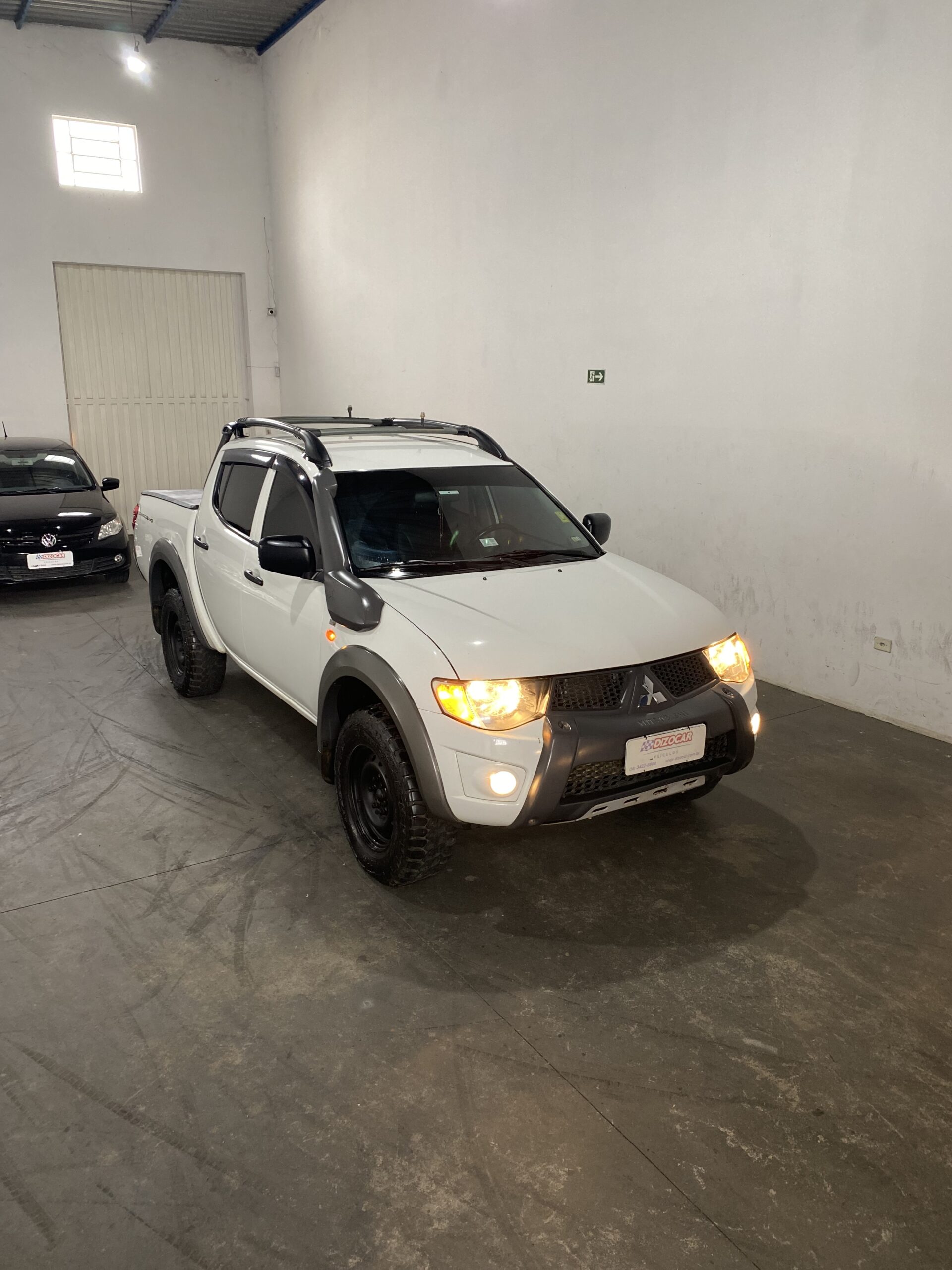 L200 Triton Savana 3.2 CD TBI Dies. Mec. 2015 Mto nova !!!