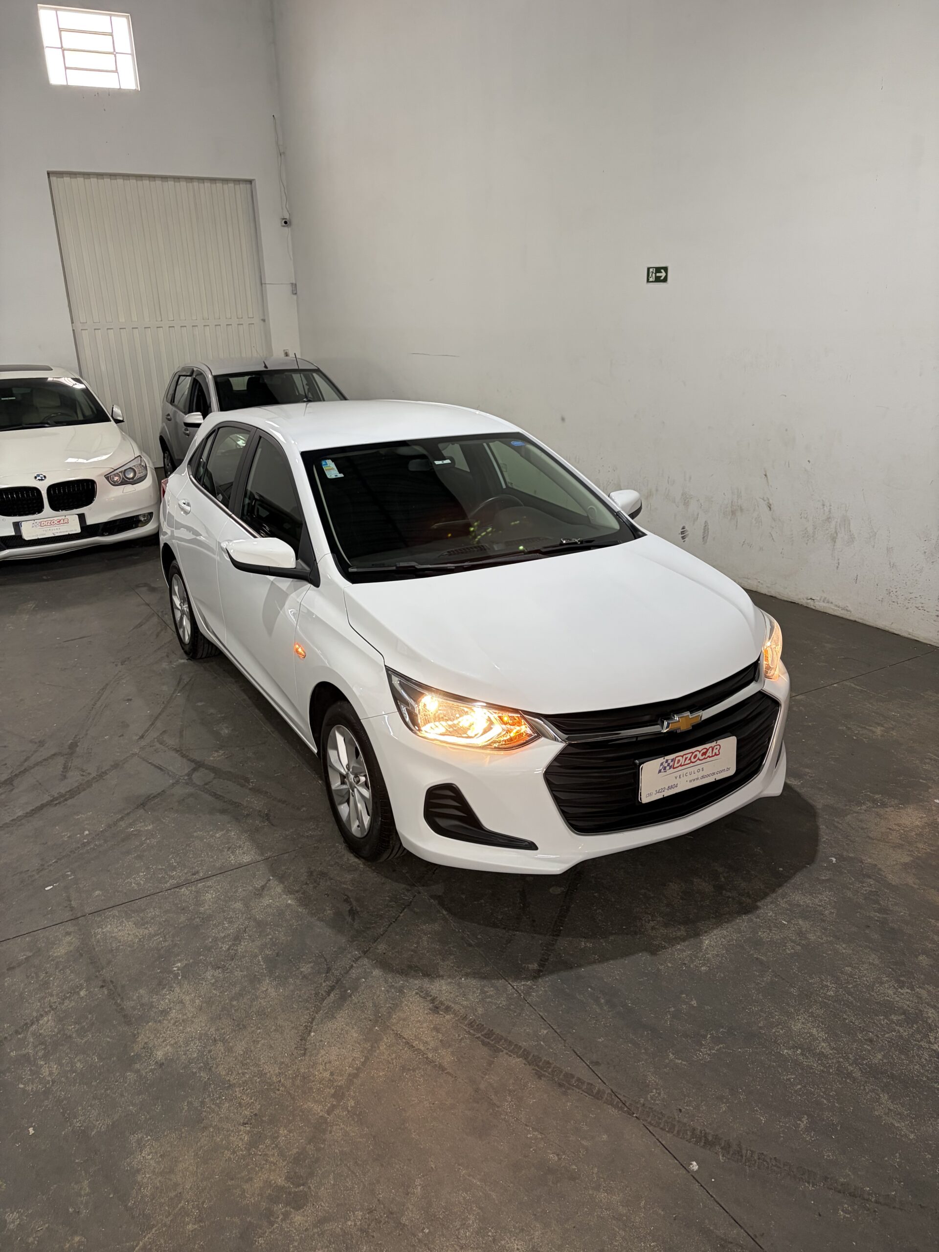ONIX HATCH 1.0 12V Flex 5p Mec.2023, Só 56 Mkm !!!